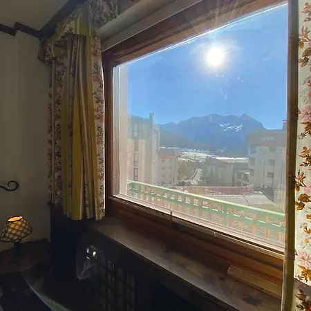 Skyline Su Apartment *